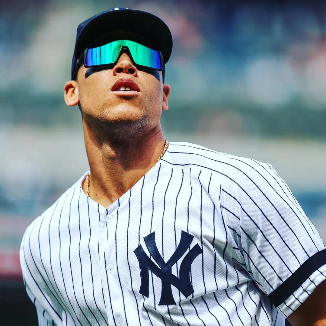 baseball player wearing Oakley Lite Sweep OO9465-0539